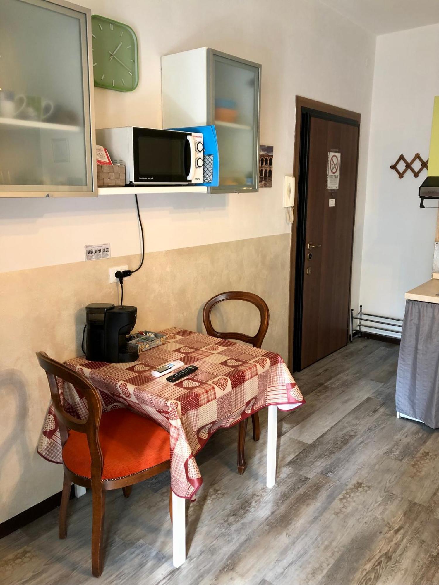 Appartamento Verona Luaran gambar