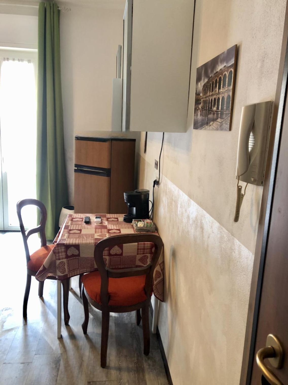Appartamento Verona Luaran gambar